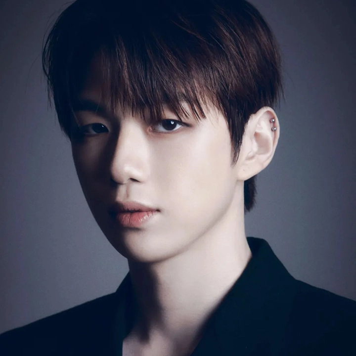 KANG DANIEL