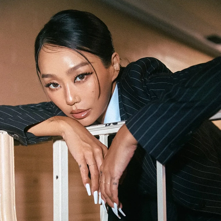 HYOLYN