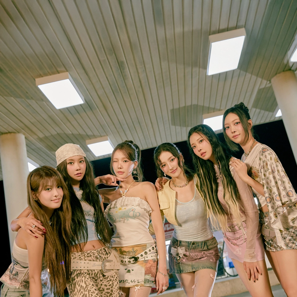 MOMOLAND