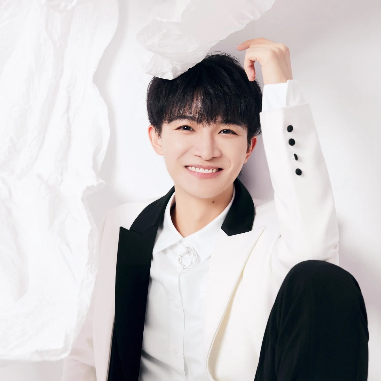 周深 Zhou Shen