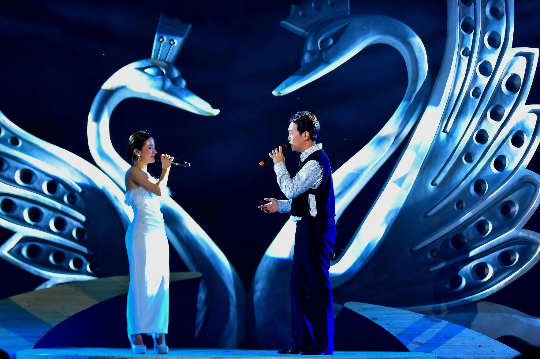 Lê Hiếu, Lâm Bảo Ngọc - Hát Giữa Thiên Nhiên — 4